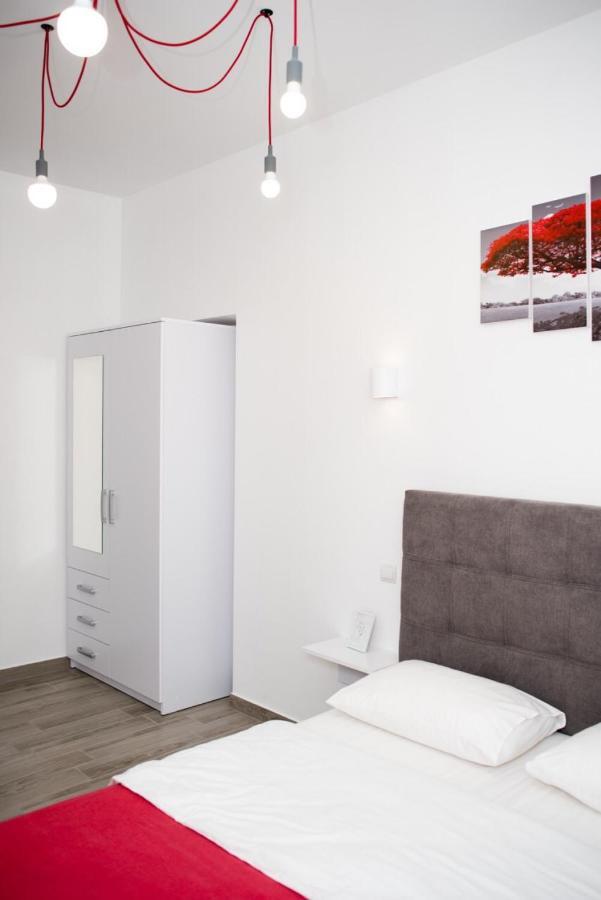 Deluxe Apartment in old city center Lviv Buitenkant foto